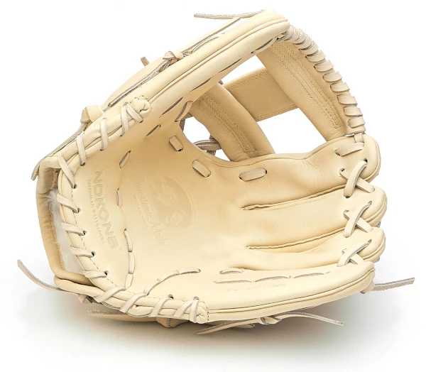 11.25 Inch Nokona AmericanKIP Select A-200 Blonde Youth Baseball Glove 2 11.25 Inch Nokona AmericanKIP Select A-200 Blonde Youth Baseball Glove - Image 2